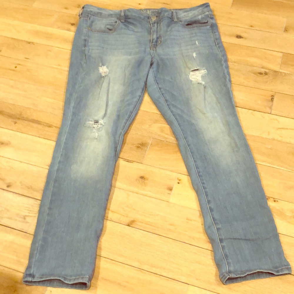 Light washed blue jeggings